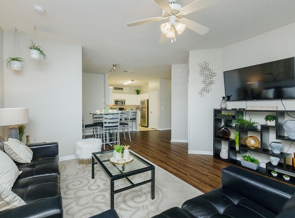 West 10 Apartments - Per Bed Lease - Tallahassee, FL