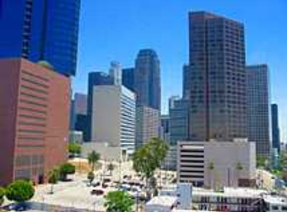 Commodore Regency Apartments - Los Angeles, CA