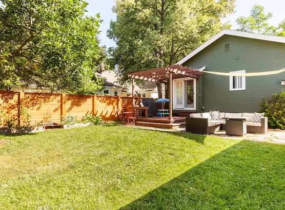 143 N McKinley Ave - Fort Collins, CO