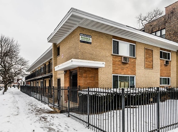 8901 S Cottage Grove Ave - Chicago, IL