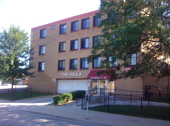 Villa Apartments - Minneapolis, MN
