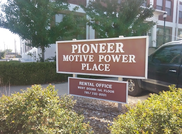 Pioneer Motive Power Place Apartments - Topeka, KS