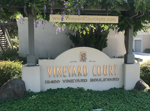 Vineyard Court Apartments - Morgan Hill, CA