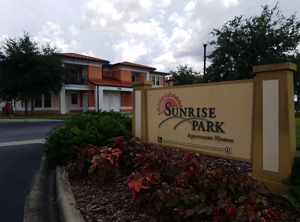 Sunrise Park Apartments - Lake Wales, FL
