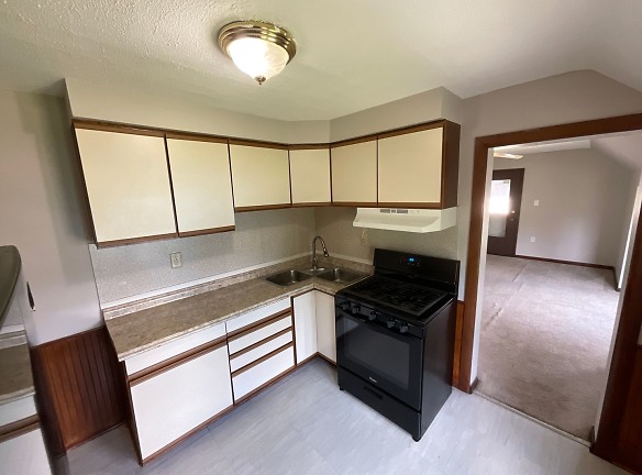 2905 Delmar Ave unit 2905 - Cleveland, OH