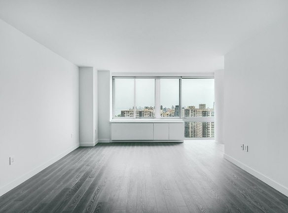 100 West End Ave unit 33C - New York, NY
