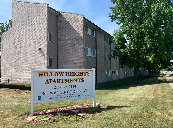 Willow Heights Apartments - Decatur, IL