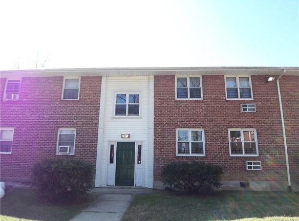 27 Beaumont Cir #4 - Yonkers, NY
