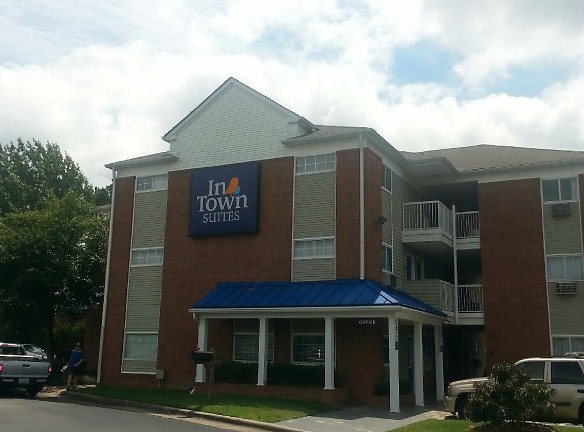 In Town Suites Apartments - Garner, NC