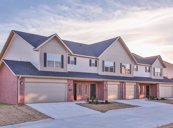 Shadowbrooke Townhomes - Rogers, AR