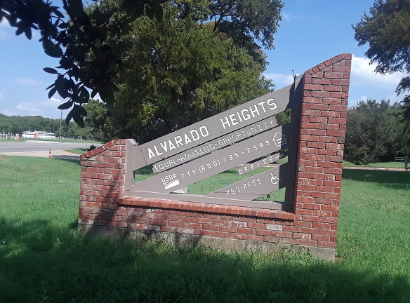Alvarado Heights Apartments - Alvarado, TX