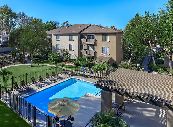 Trabuco Woods Apartment Homes - Lake Forest, CA