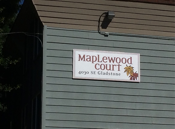 Maplewood Court Apartments - Portland, OR