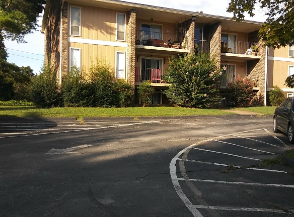 Midvale Heights Apartments - Chattanooga, TN