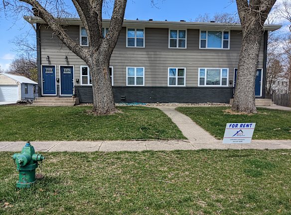 405 E 6th St unit 4 - Ames, IA