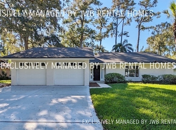 104 Abalone Ln W - Ponte Vedra Beach, FL