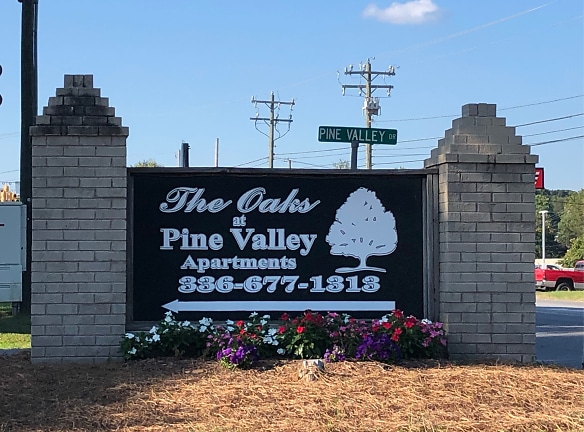The Oaks At Pine Valley Apartments - Yadkinville, NC