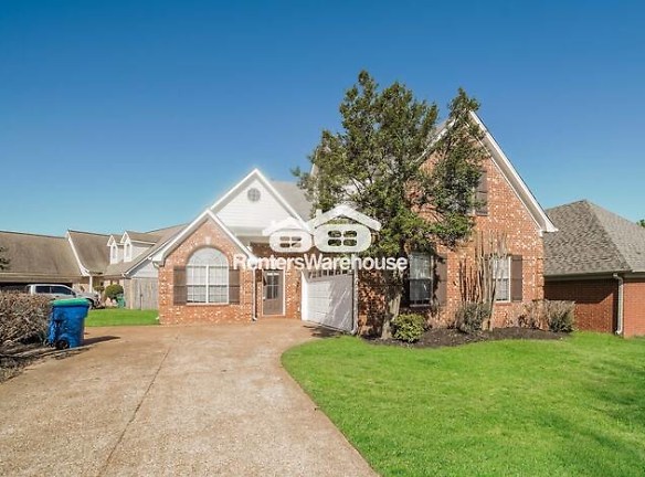 4487 Graystone Dr - Southaven, MS
