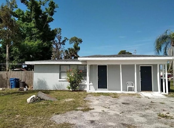 200 S New York Ave #1A - Englewood, FL