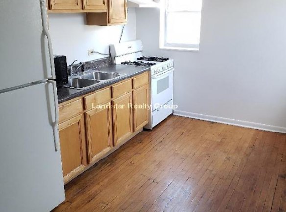 2306 W Rosemont Ave - Chicago, IL