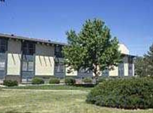 Avalon Park Apartments - Pueblo, CO