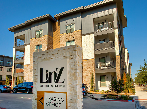 Linz At The Station - Brand New - Sachse, TX