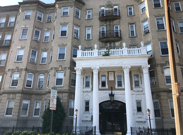 111 Park Drive Apartments - Boston, MA