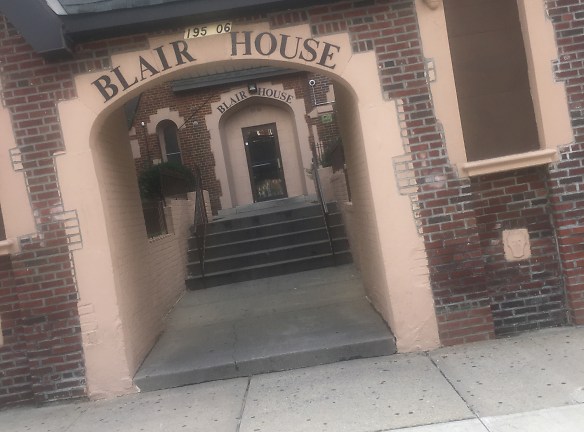 Blair House Apartments - Hollis, NY