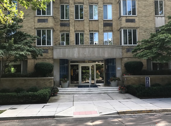 2800 Woodley Apartments - Washington, DC