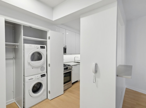 100 West End Ave unit S2K - New York, NY