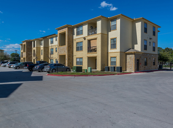 Mission Del Rio Apartment Homes - San Antonio, TX