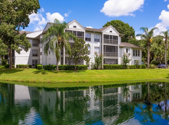 ARIUM Grove Walk Apartments - Sarasota, FL