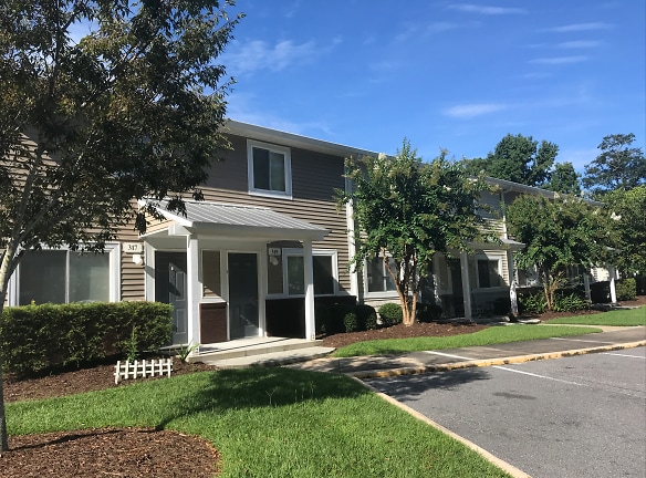 Tidewater Townhomes Apartments - Wilmington, NC