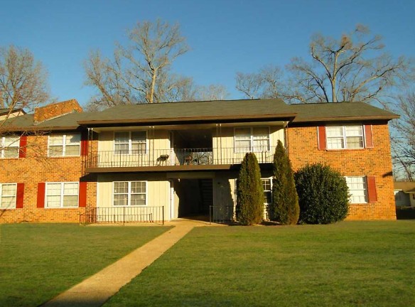 Monarch Apartments - Huntsville, AL
