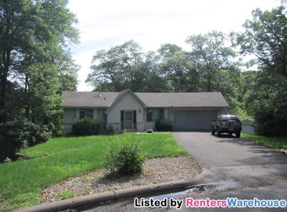 18735 Albany St NW - Elk River, MN