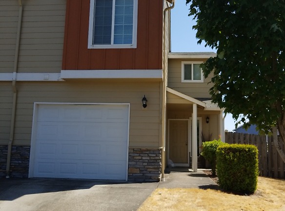 Lexington At The Park Townhomes Apartments - Albany, OR