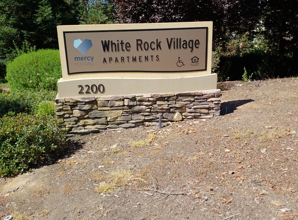 White Rock Apartments - El Dorado Hills, CA