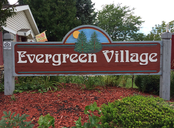 Evergreen Village Apartments - Fond Du Lac, WI