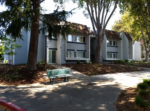 Palo Alto Gardens Apartments - Palo Alto, CA