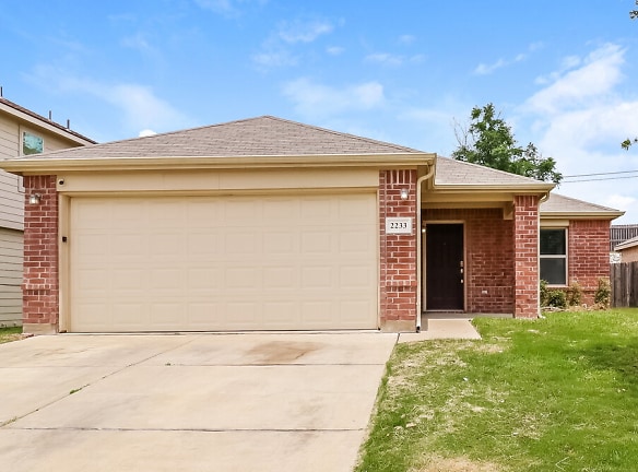 2233 Sims Dr - Fort Worth, TX