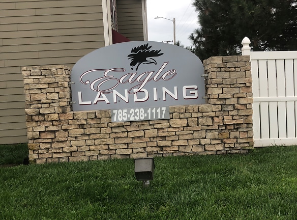 Eagle Landing Town Homes Apartments - Junction City, KS