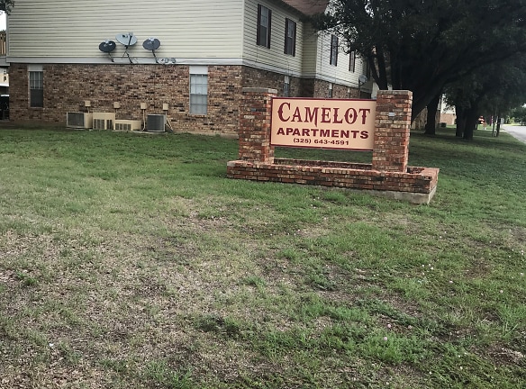 Camelot Apartments - Brownwood, TX