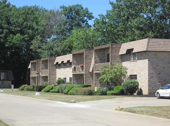 Heatherstone Apartments - Mentor, OH