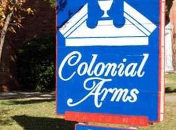 Colonial Arms Apartments - Amarillo, TX