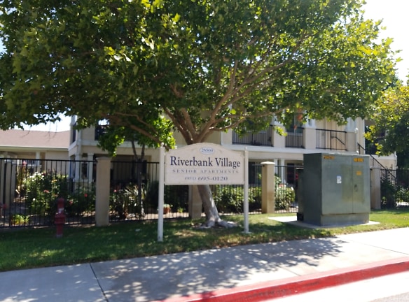 Riverbank Village Apartments - Temecula, CA