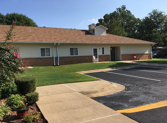 Peachtree Village Of Fort Smith Apartments - Fort Smith, AR