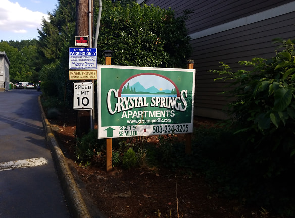 Crystal Springs Apartments - Portland, OR