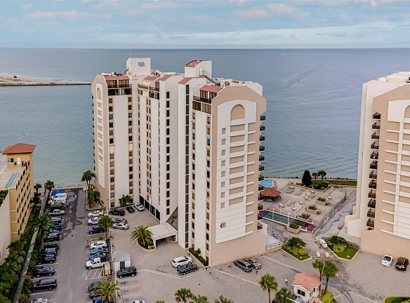 450 S Gulfview Blvd #1702 - Clearwater, FL