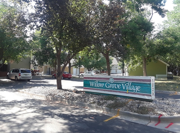 Willow Grove Village Apartments - Fort Collins, CO