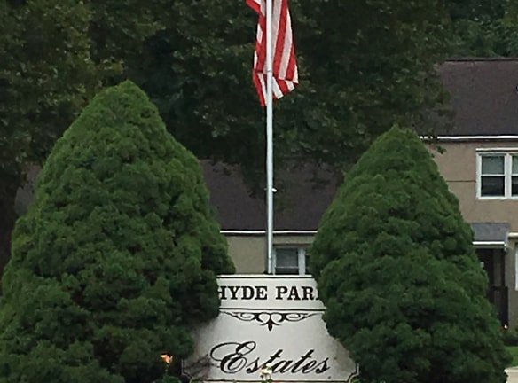 Hyde Park Estates Apartments - Hyde Park, NY